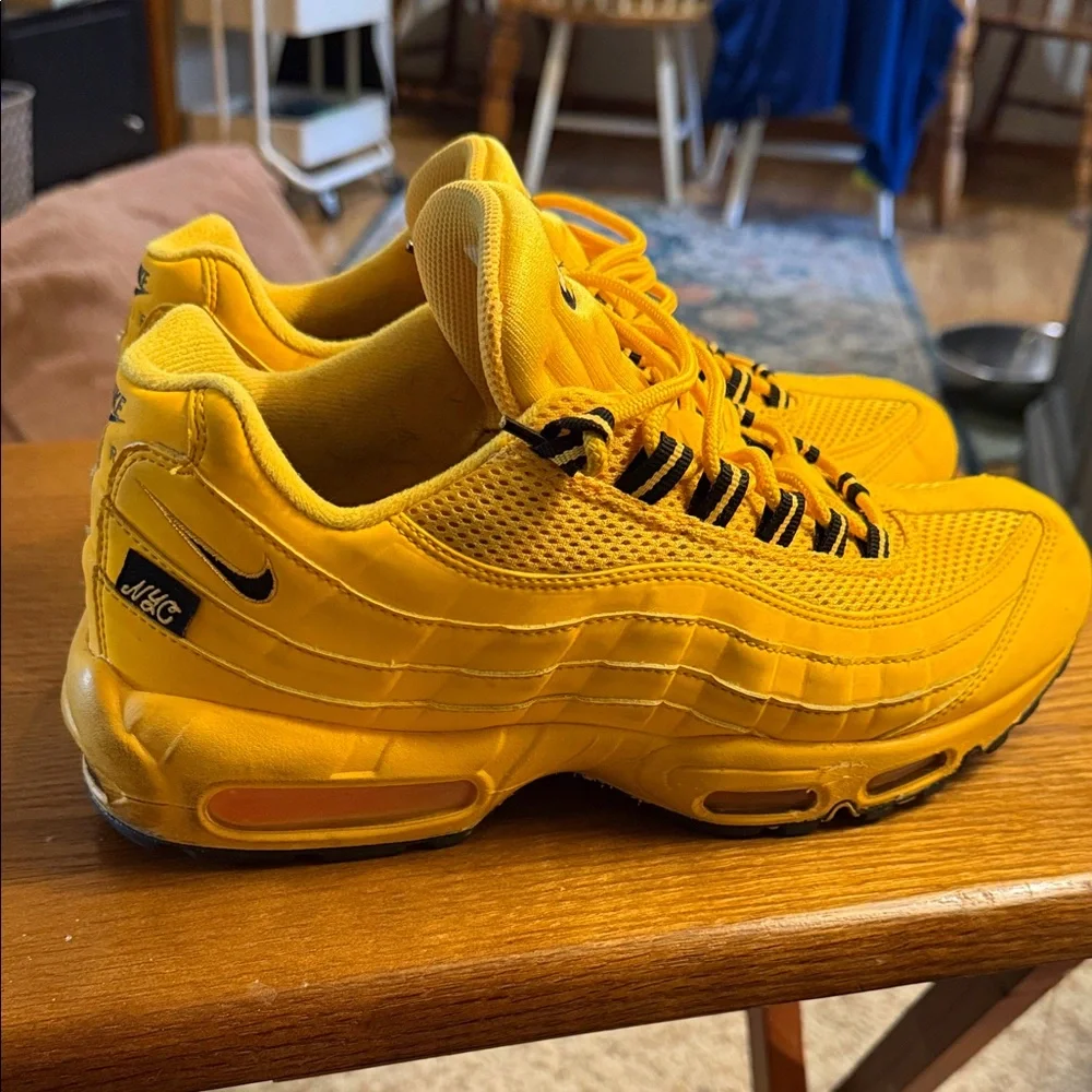 Nike Air Max 95 ‘City Special NY Taxi - Picture 1 of 10